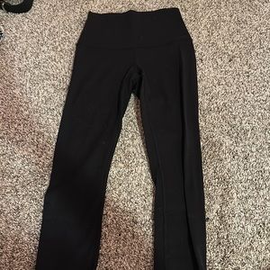 Black lululemon crop leggings